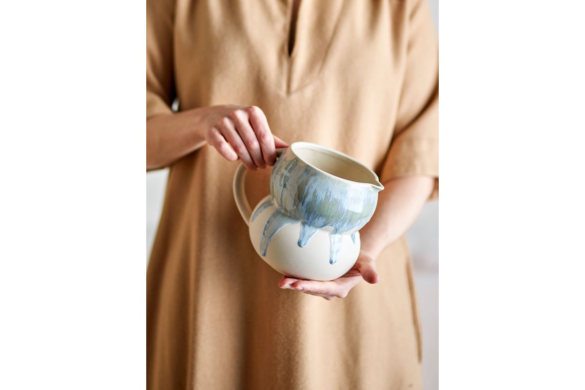 Milchkännchen Avely – Steingut mit reaktiver Glasur in Blau