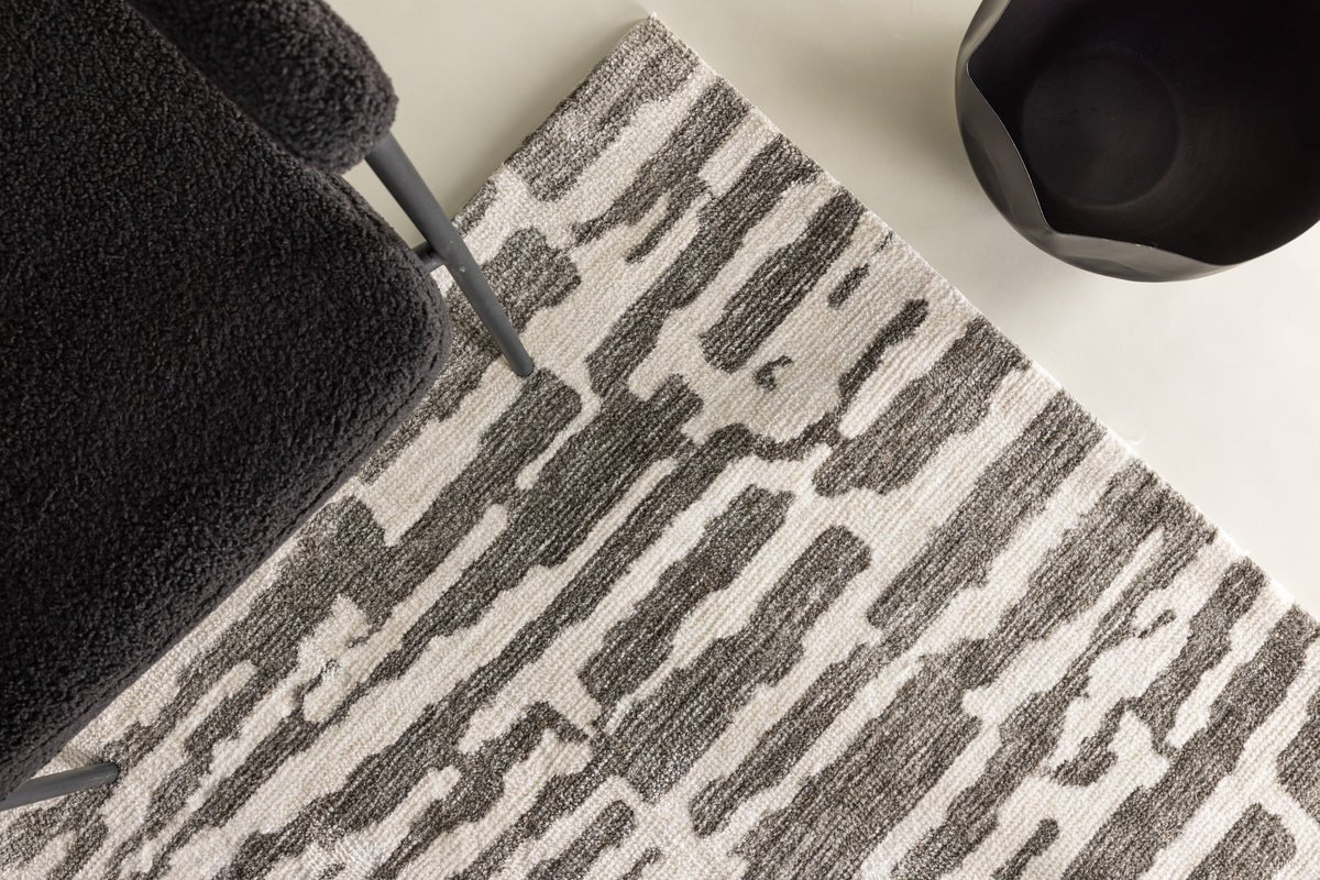 Koberec Inara – v béžovej alebo sivej farbe z polyesteru a bavlny