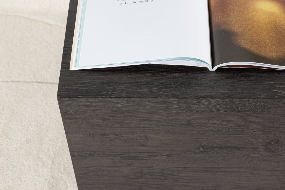 Konferenčný stolík/príručný stolík Rivana – jednoduchý a všestranný