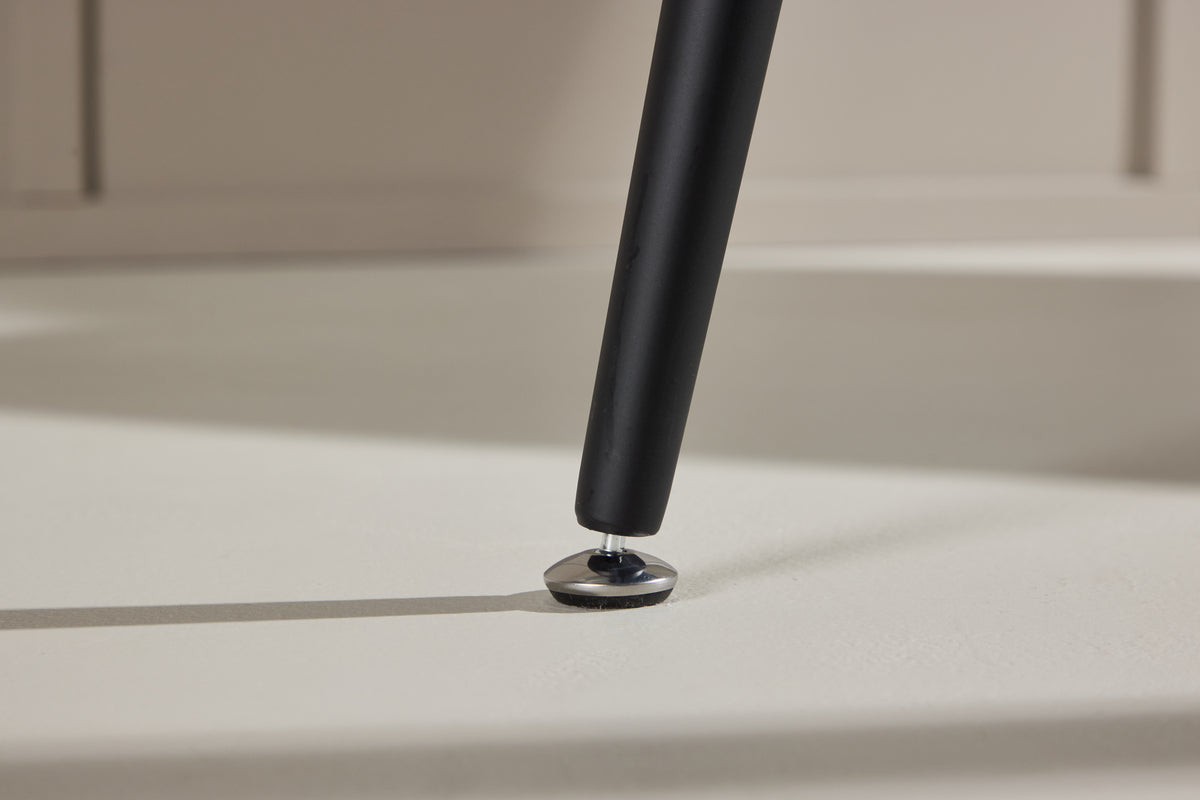 Jedálenský stôl Murry - harmonicky zapadá do rôznych štýlov zariadenia