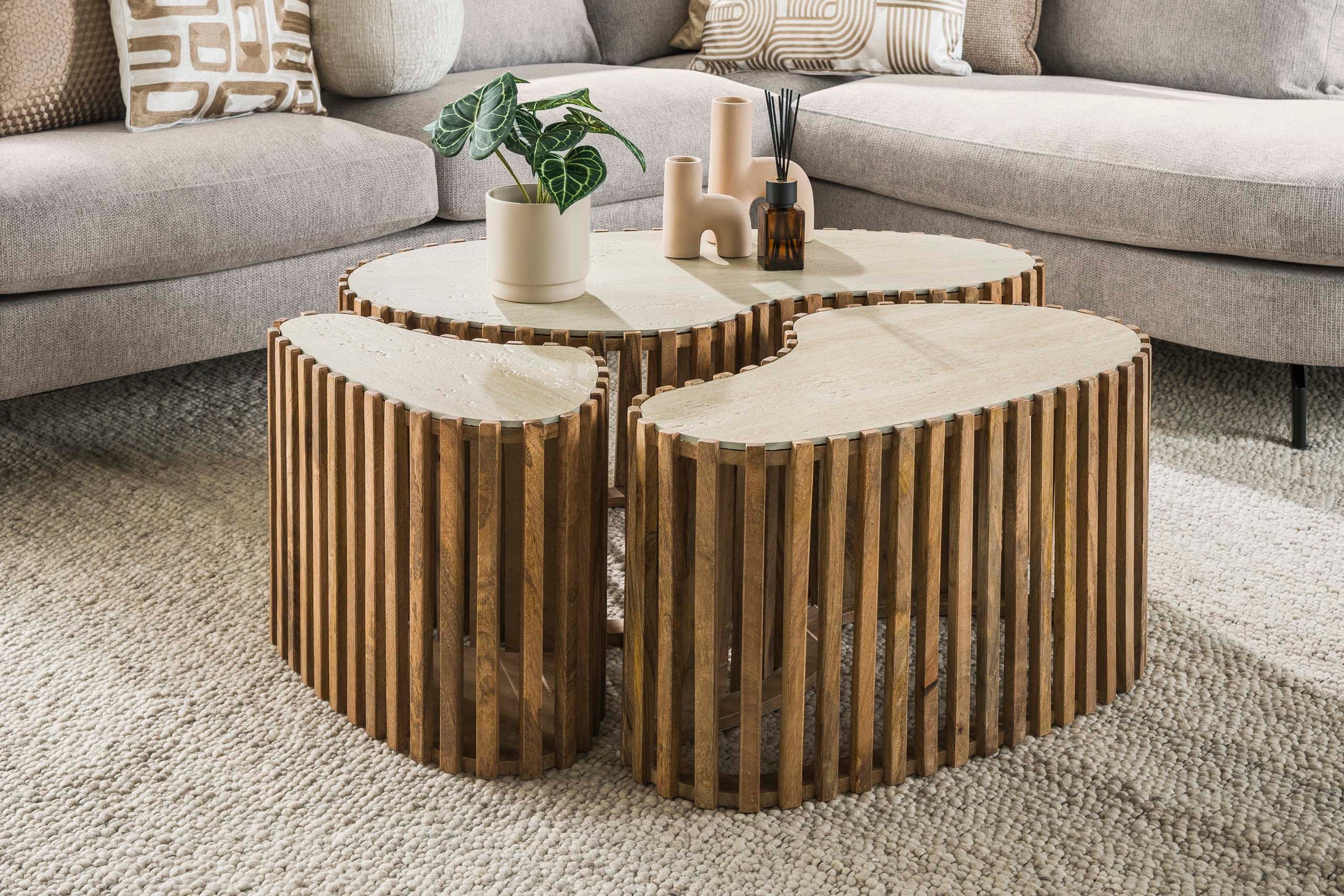 Couchtisch Savara - 3er Set aus Mangoholz mit Keramik-Tischplatte