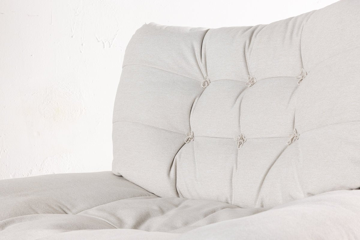 Kreslo Florenz - s krémovo bielym polyesterovým poťahom