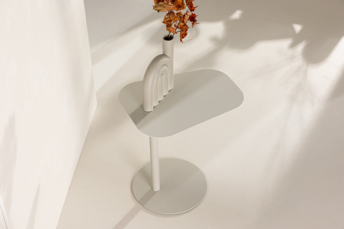 Prístavný stolík Elias – v troch farbách