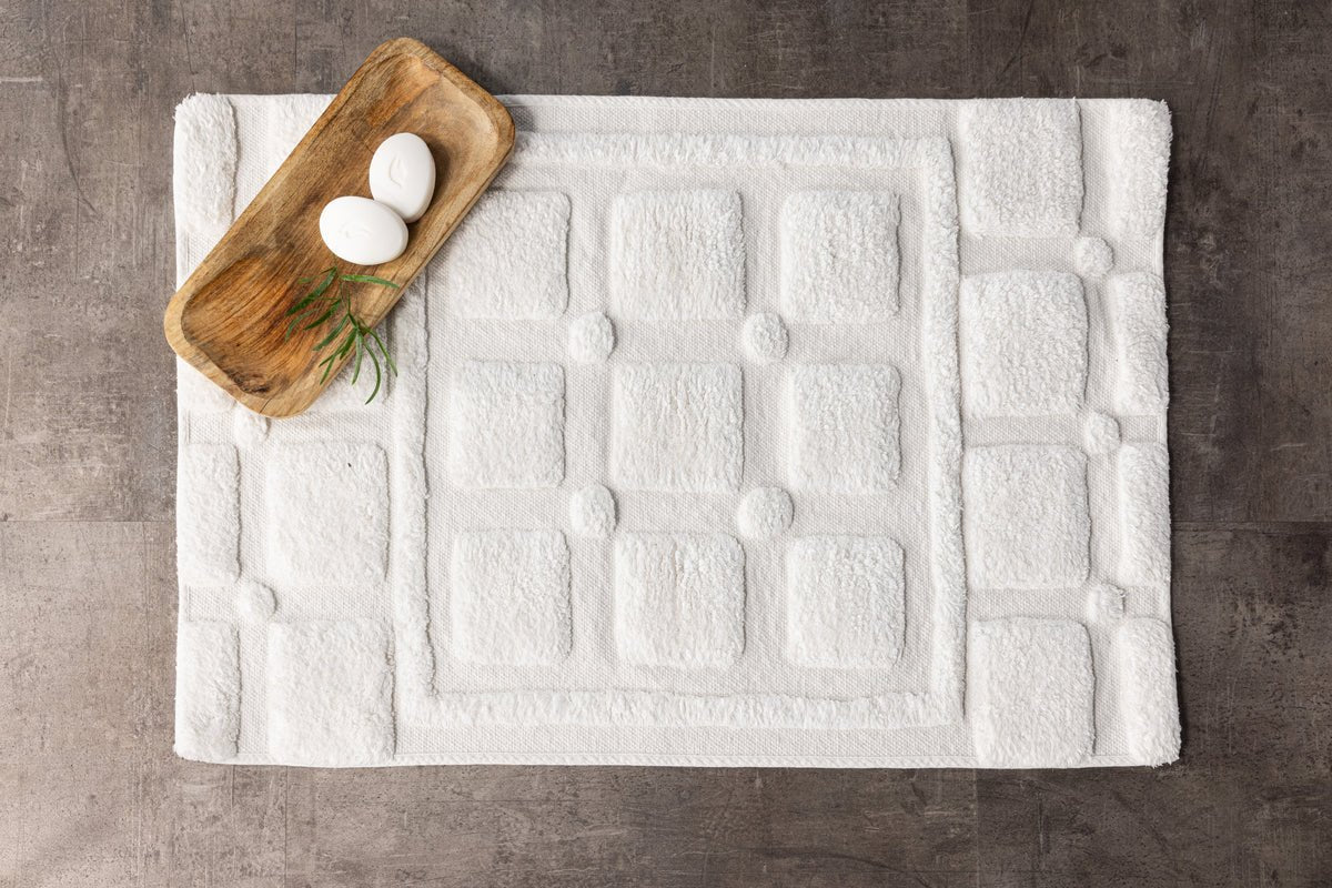 Kúpeľňová predložka Balian - v svetlej bielej z mäkkej bavlny