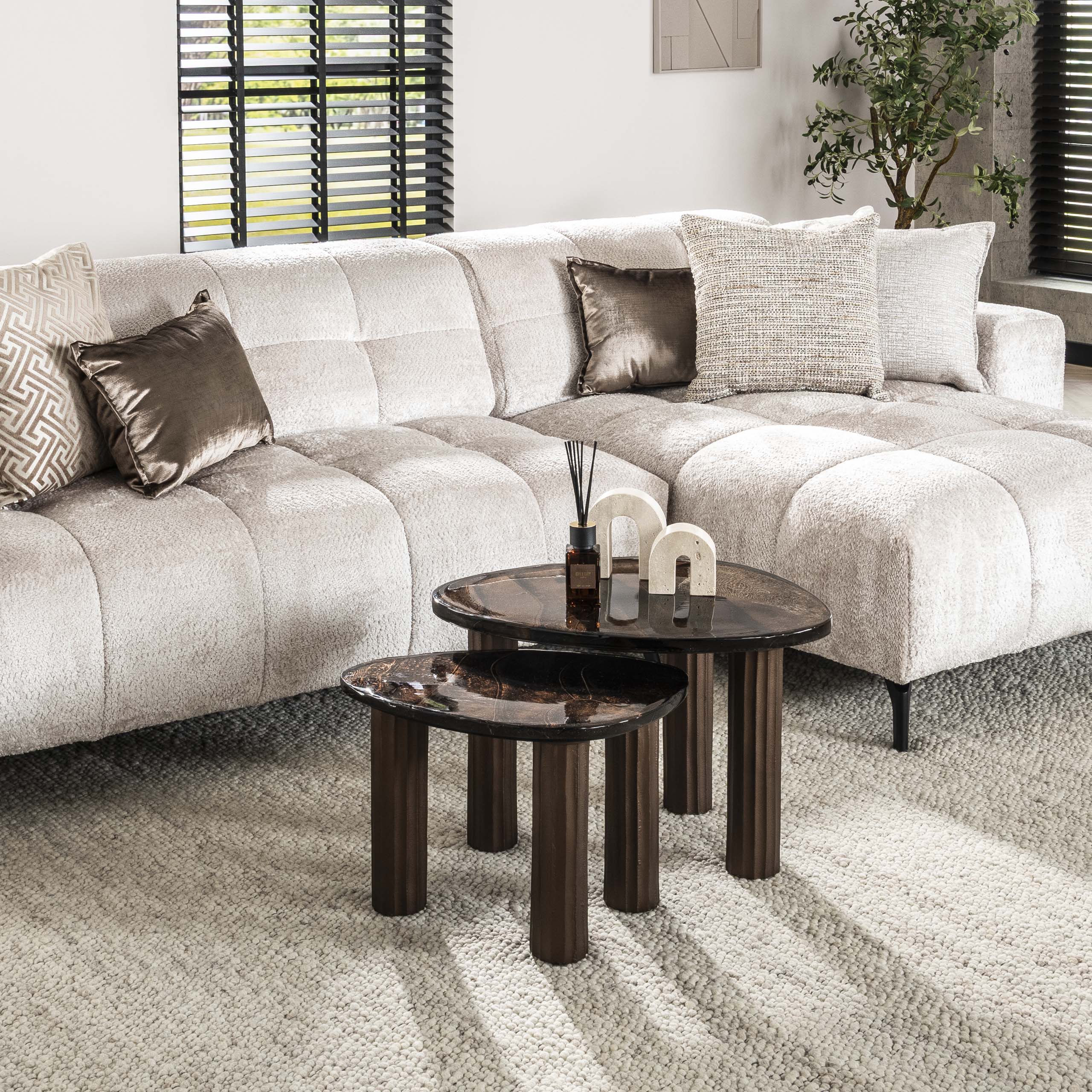 Couchtisch Elysium - Größe S in Antikkupfer oder Antikgold mit Gussglas