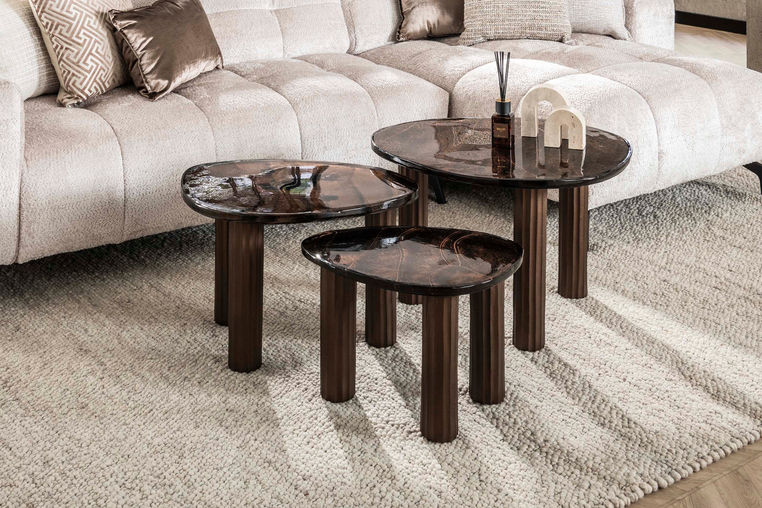 Konferenčný stolík Elysium - veľkosť L v antickej medi alebo antickom zlate s liatym sklom