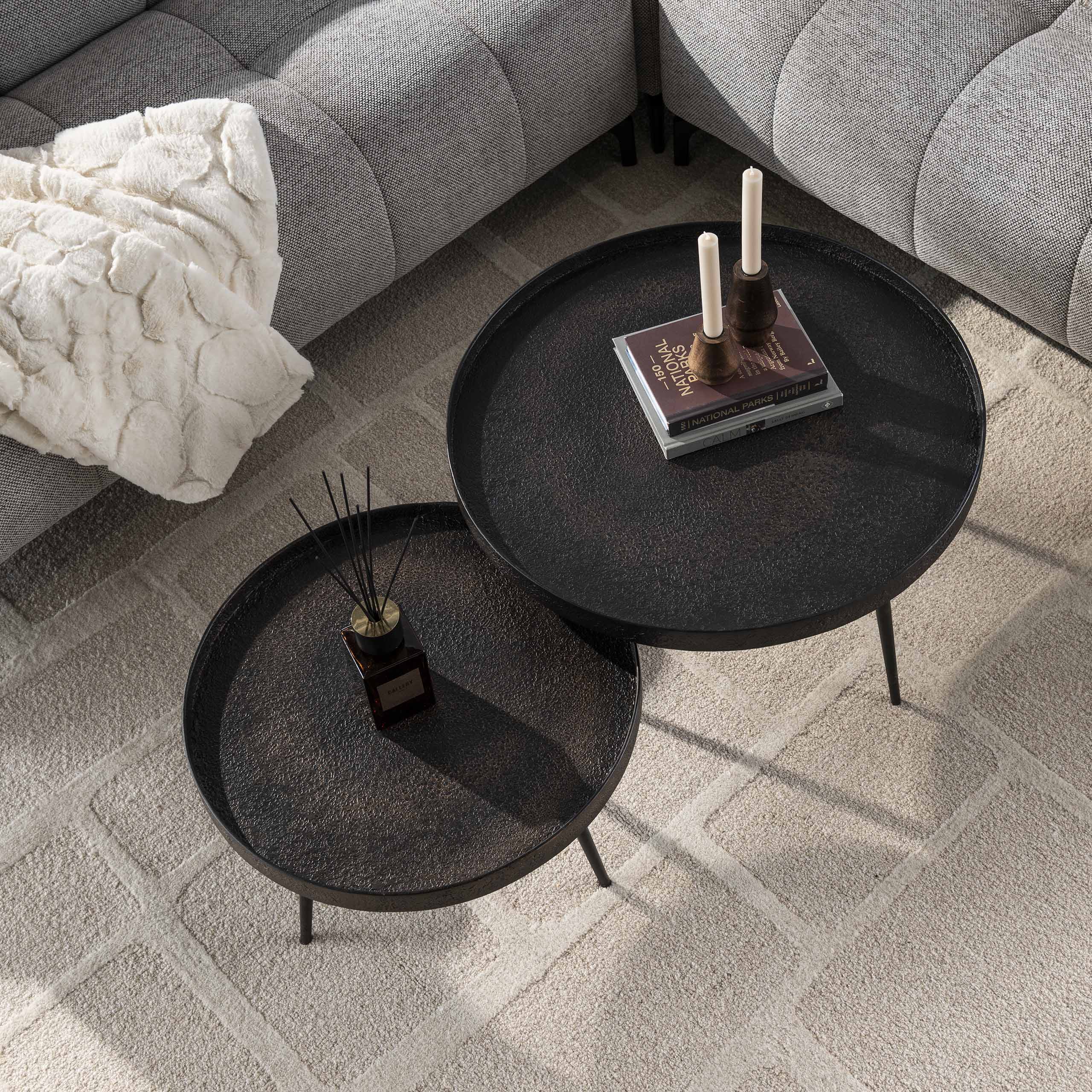 Konferenčný stolík Chrysos - sada 2 kusov v sivá metalíza s vyvýšeným okrajom