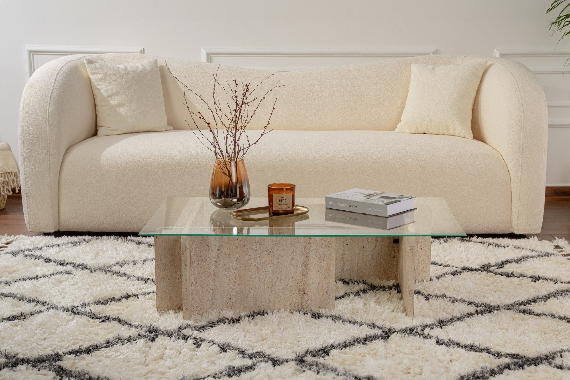 Konferenčný stolík Fendro - s obdĺžnikovou sklenenou doskou a vzhľadom travertínového kameňa