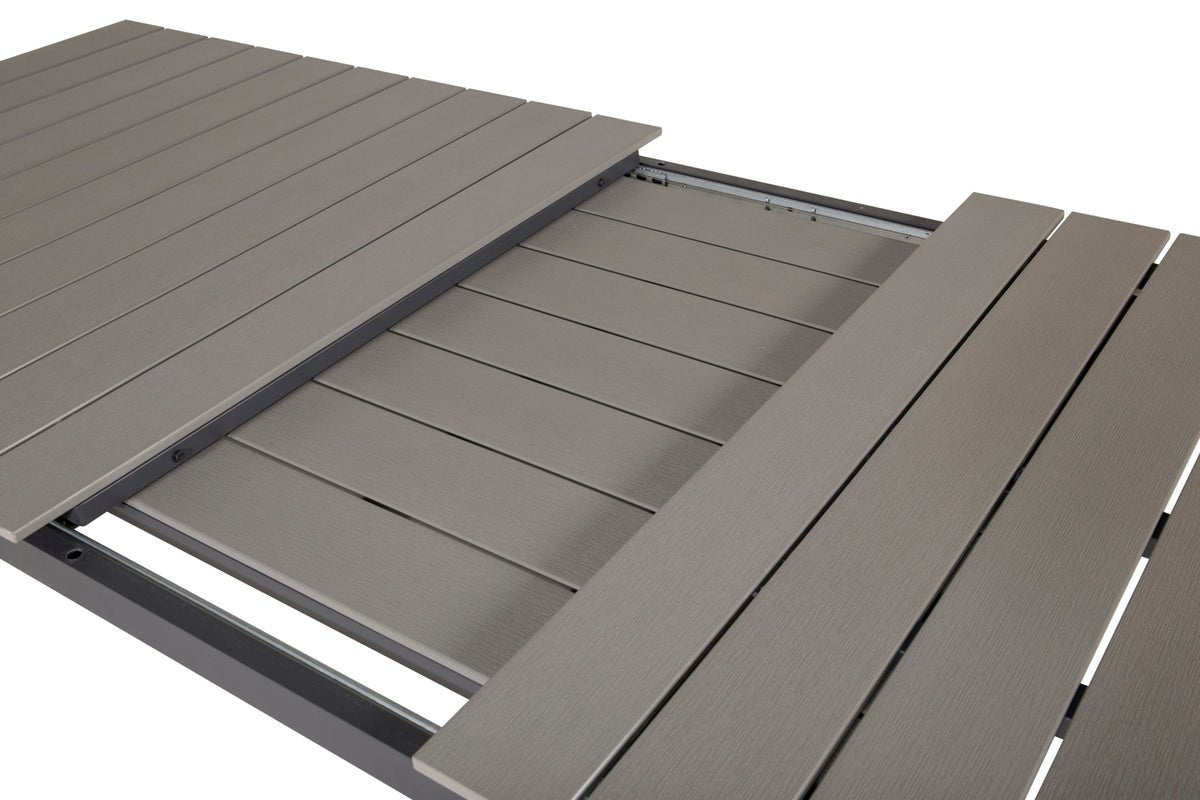 Záhradný stôl Kairen - perfektný pre spoločenské posedenia vonku