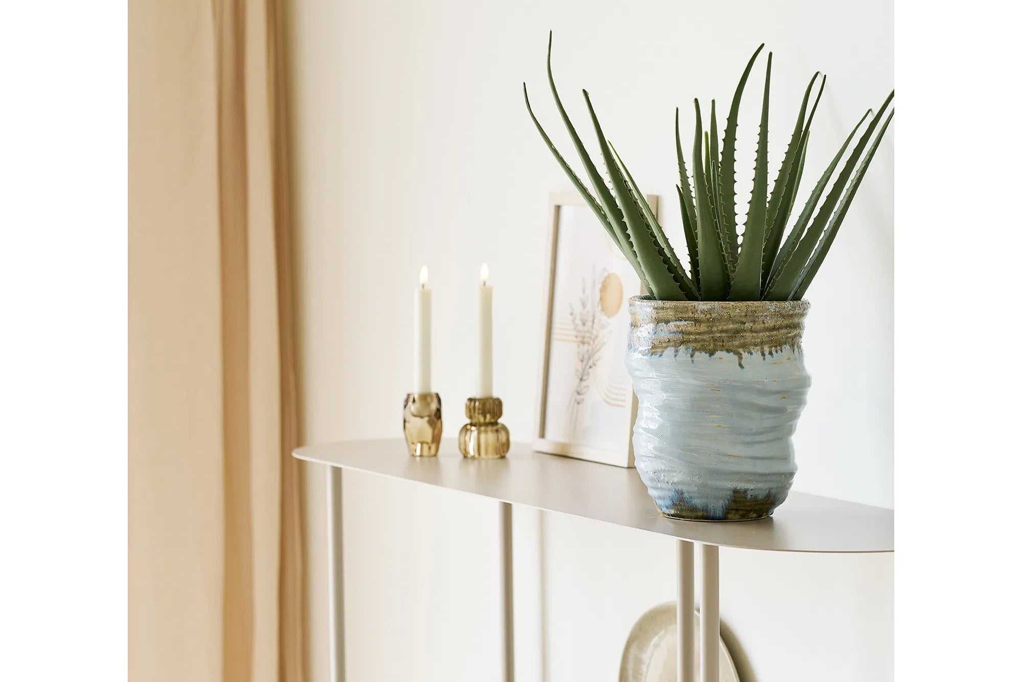 Váza Bravika - elegantná keramická váza svetlomodrej farby