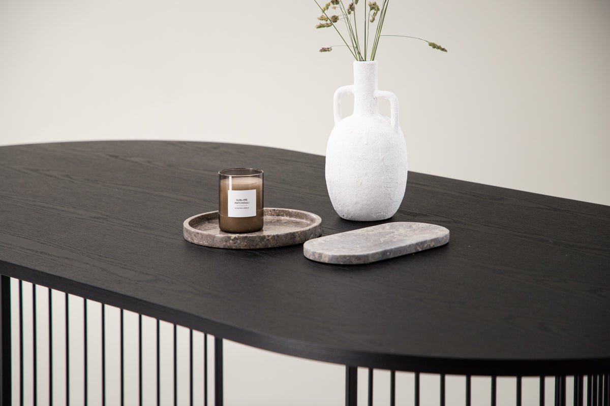 Jedálenský stôl Manolo - oválny jedálenský stôl s doskou v Czarny a orechovom prevedení