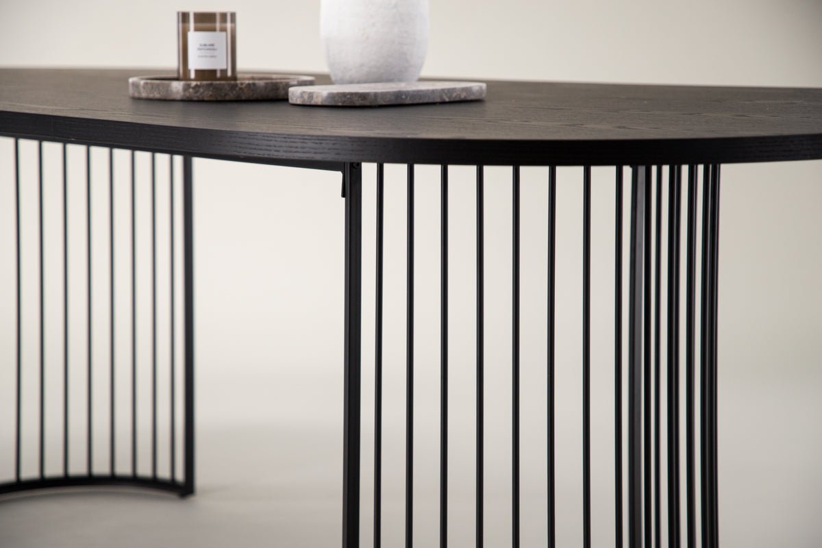 Jedálenský stôl Manolo - oválny jedálenský stôl s doskou v Czarny a orechovom prevedení