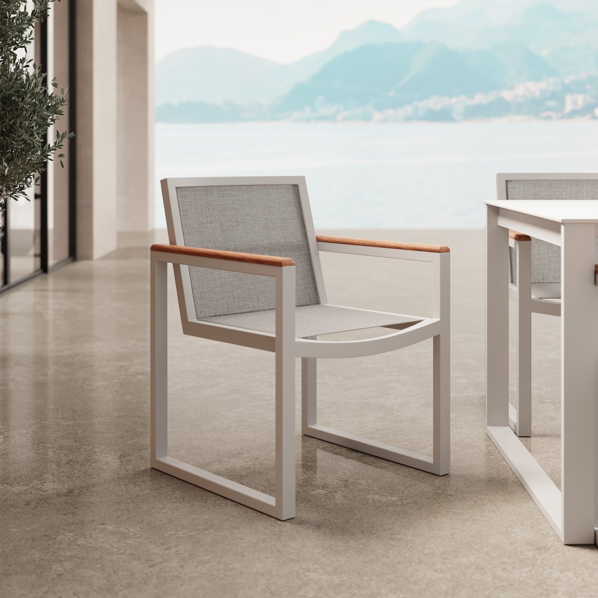 4er Set Vayla Gartenstuhl mit Armlehnen – Aluminium & Robinienholz | Aevora™ Kollektion