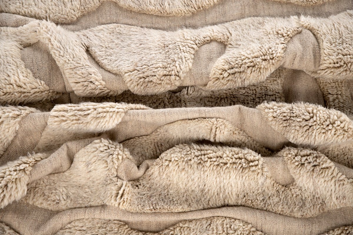 Koberec Dimi – ručne tkaný v béžovej farbe z vlny