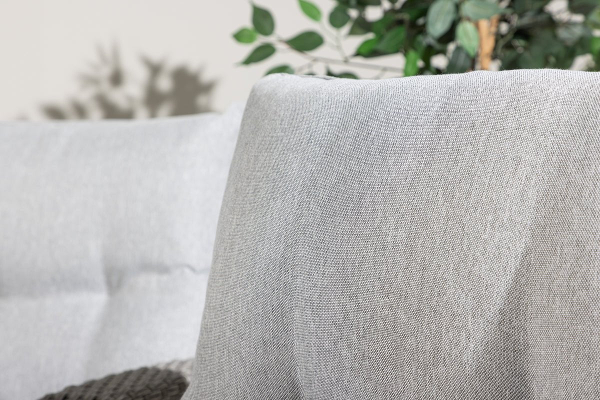 Záhradná lounge súprava Henry – s doskou z skla a sedacími vankúšmi