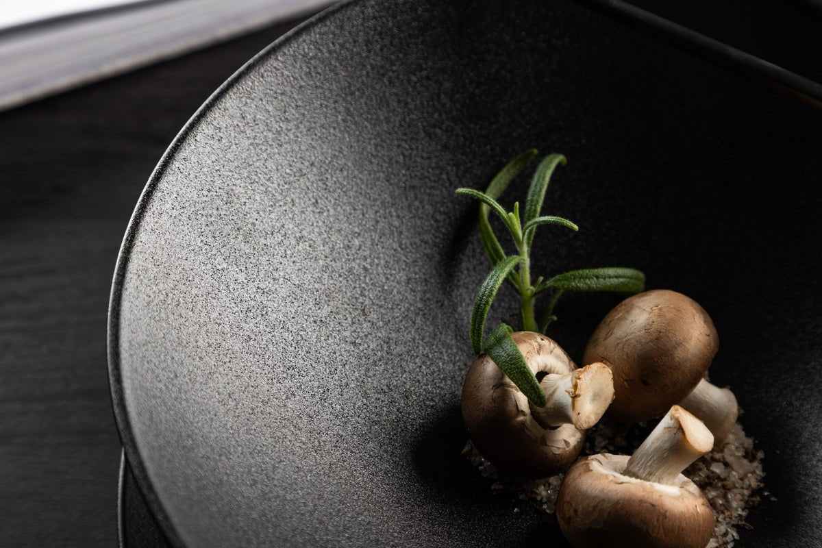 Schalen Black Swan - 2er-Set aus schwarzem Porzellan