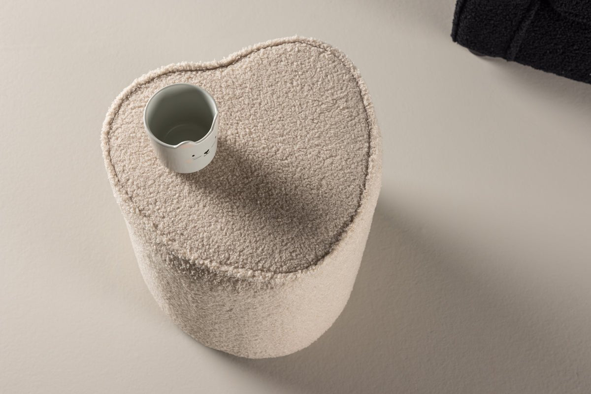 Detská stolička Luma – stolička v tvare srdca v béžovej farbe