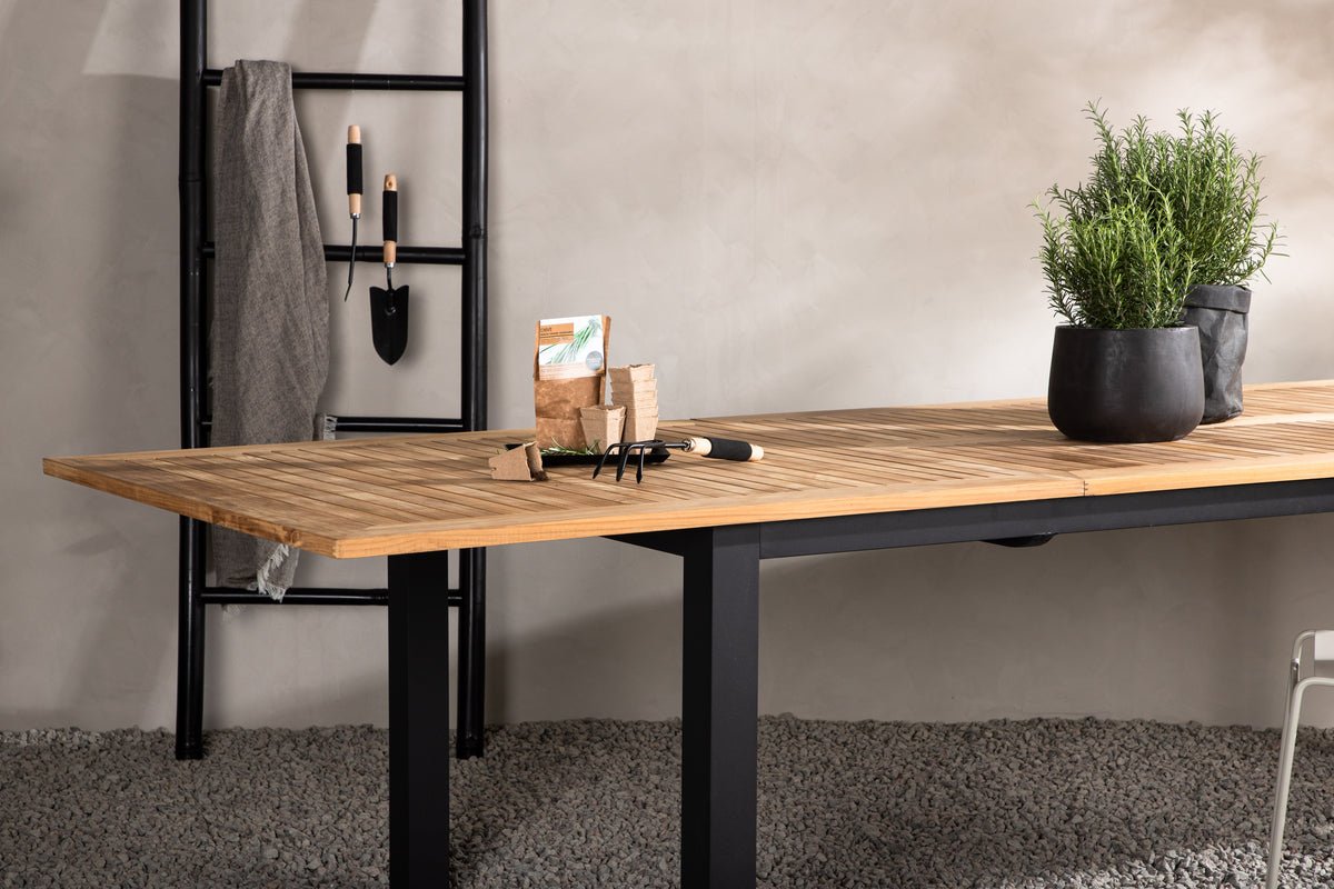 Záhradný stôl Lunea - rozťahovací jedálenský stôl na vonkajšie použitie