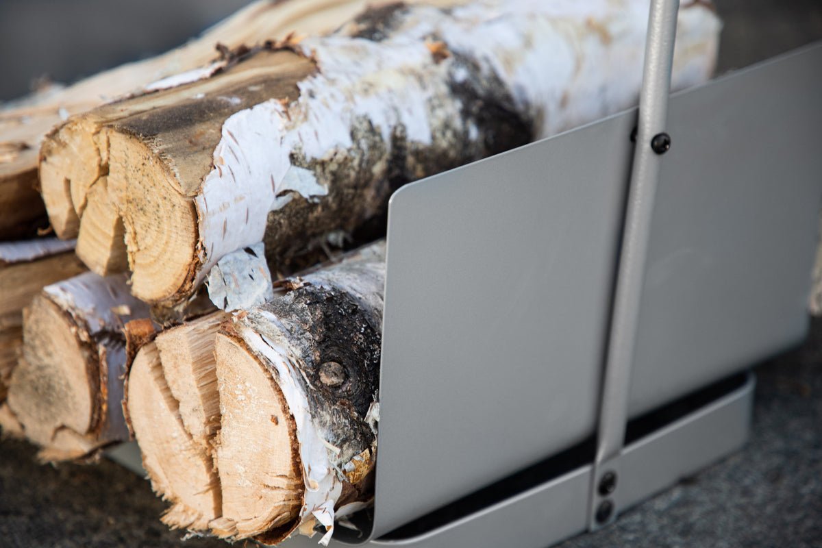 Záhradný kôš na palivové drevo Carry - z ocele v striebornej farbe