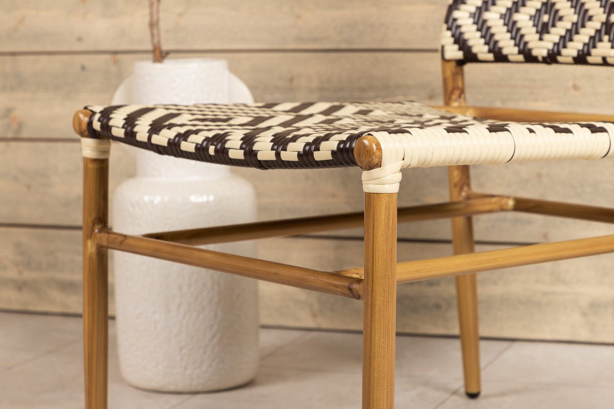 Záhradná stolička Carla - z ratanu v béžovej a hnedých odtieňoch