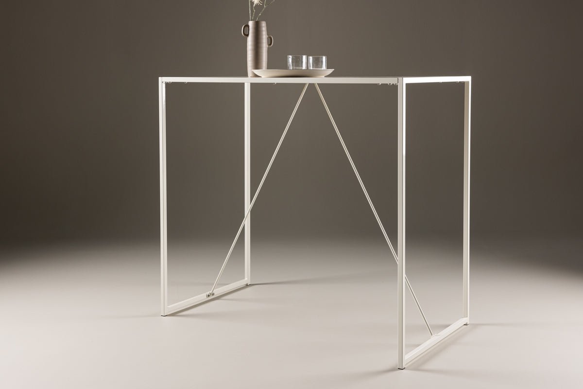 Esstisch Oliana -  im minimalistischen, skandinavischen Design