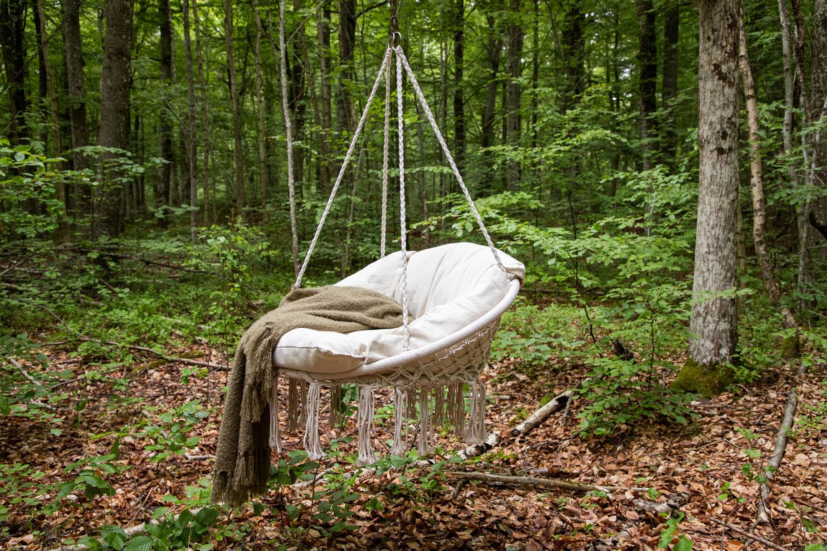 Záhradné závesné kreslo Vera - z polyesteru v bielej alebo sivej farbe