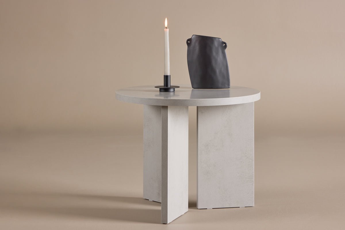 Konferenčný stolík Heroli - štýlový okrúhly stolík s asymetrickou nohou