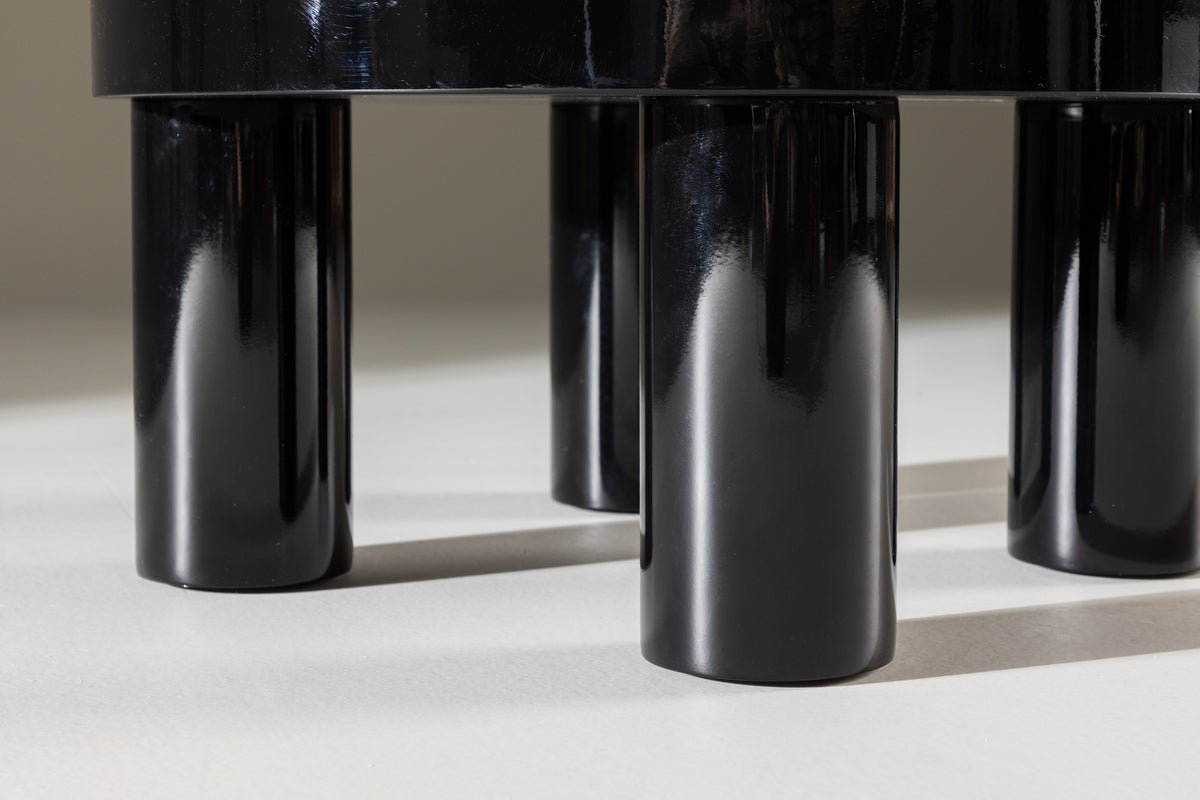 Konferenčný stolík/príručný stolík Maron - v lesklom Czarny