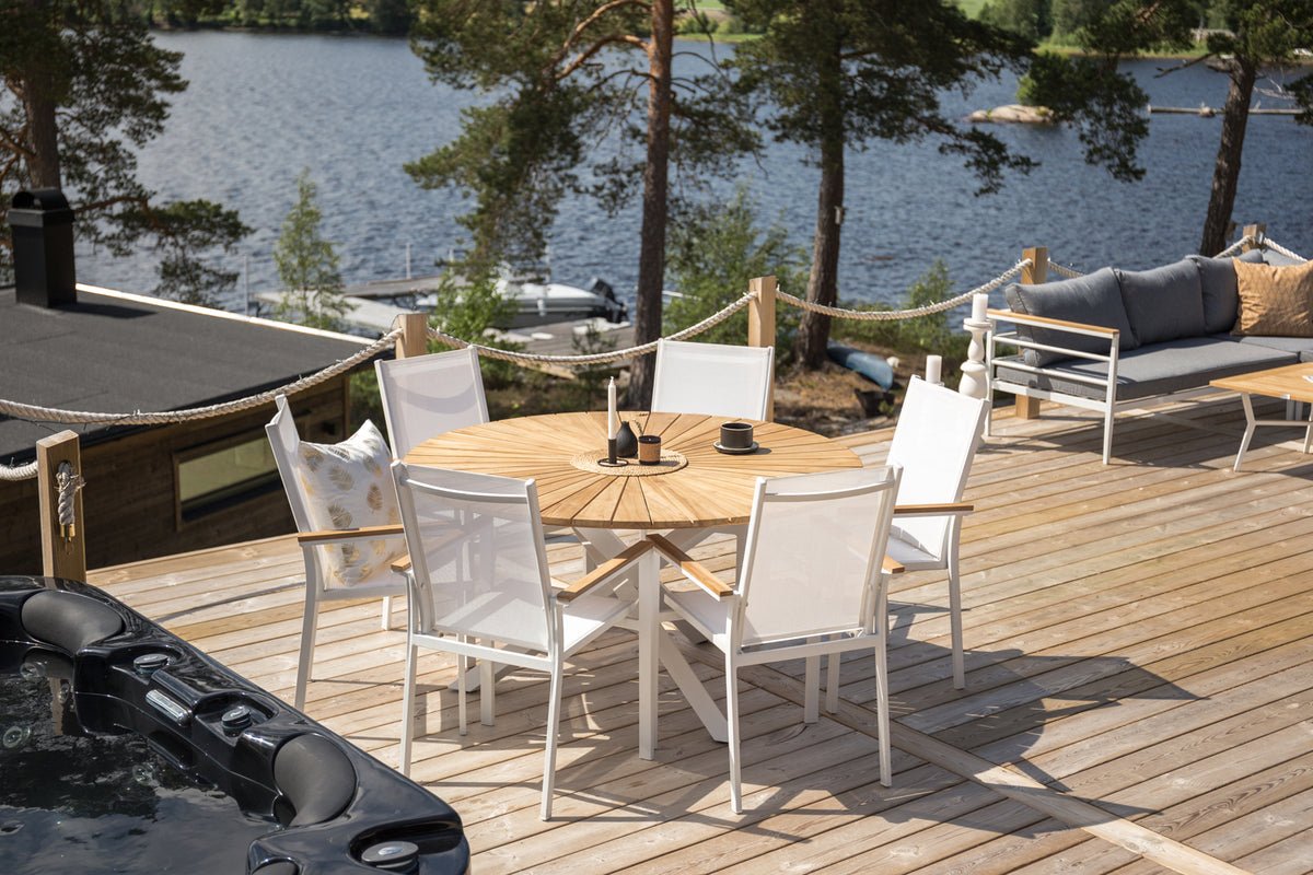 Záhradný stôl Mirani - okrúhly jedálenský stôl z kovu a teakového dreva