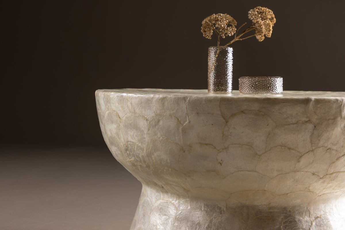 Konferenčný stolík/prístavný stolík Marona - s elegantným povrchom