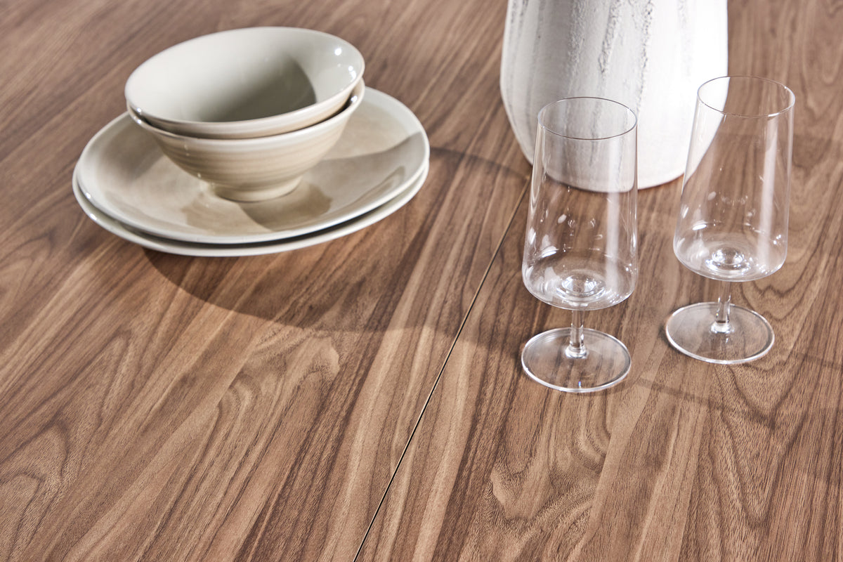 Jedálenský stôl Calma - okrúhly jedálenský stôl v škandinávskom štýle