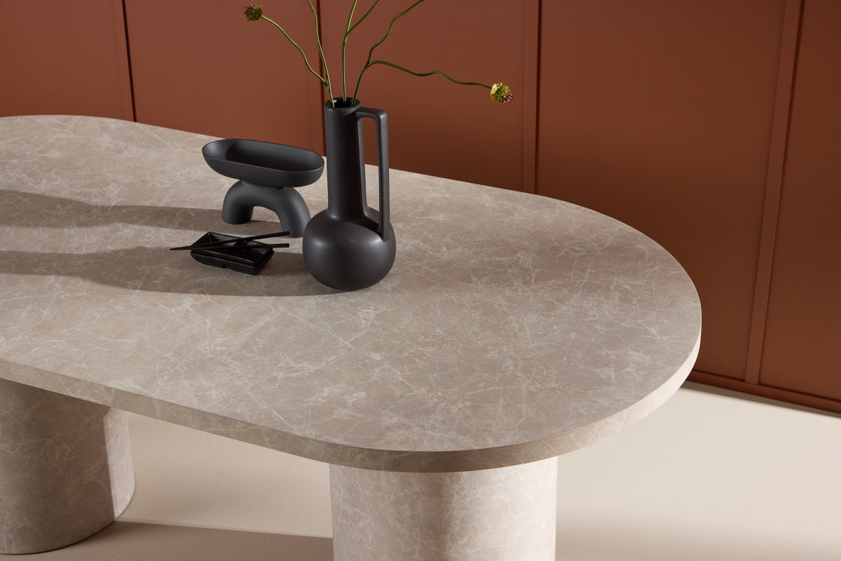 Jedálenský stôl Cielo - v jednoduchom dizajne s elegantným mramorovým vzhľadom