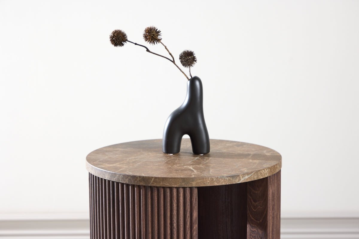 Prístavný stolík Belrose – v moka alebo whitewash