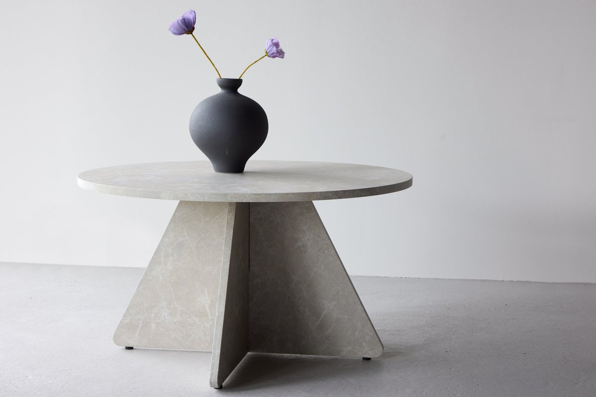 Konferenčný stolík Navaro - okrúhly stolík v jemnej béžovej farbe