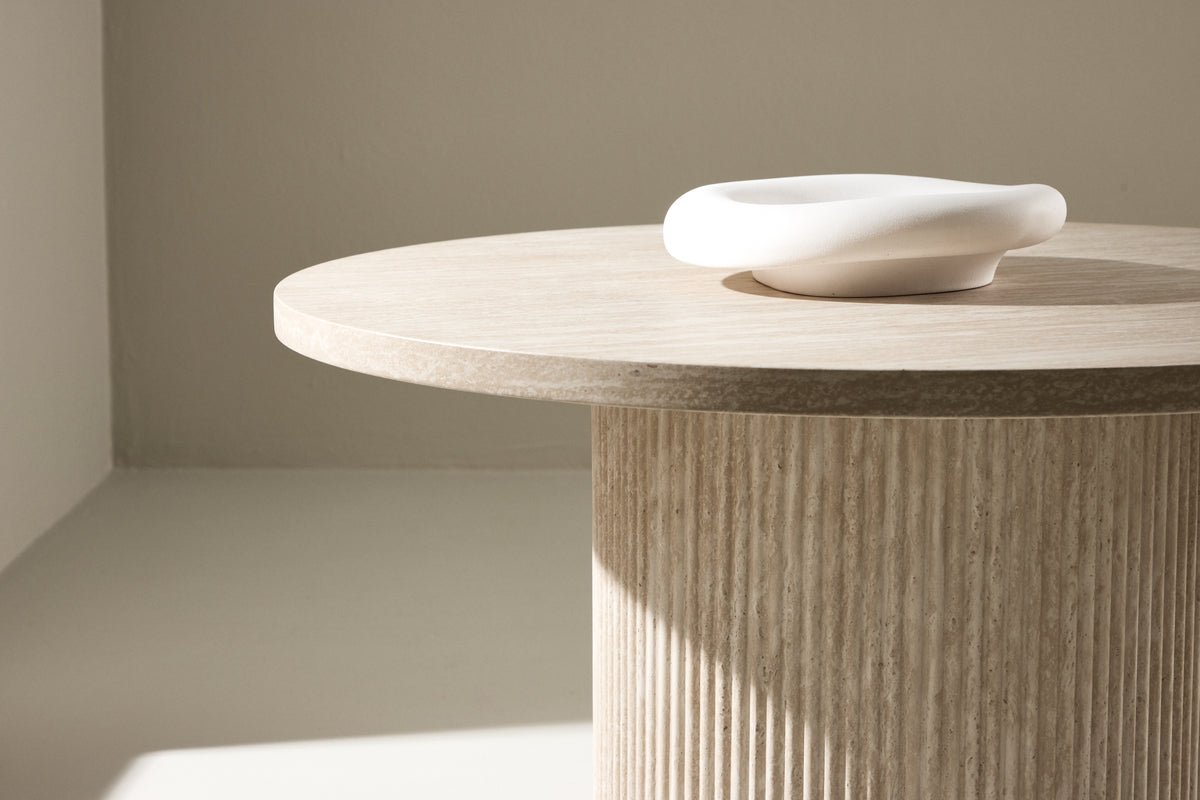 Konferenčný stolík Tino Big - s ryhovaným stojanom