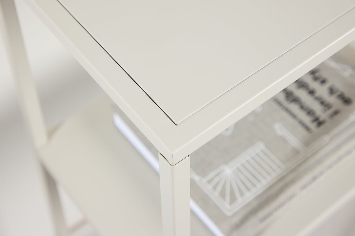 Prístavný stolík Lenny – v jemnom béžovom odtieni