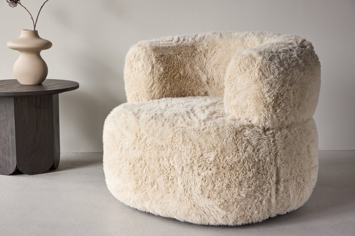 Kreslo Fiby - s polyesterovým poťahom v krémovo bielej farbe