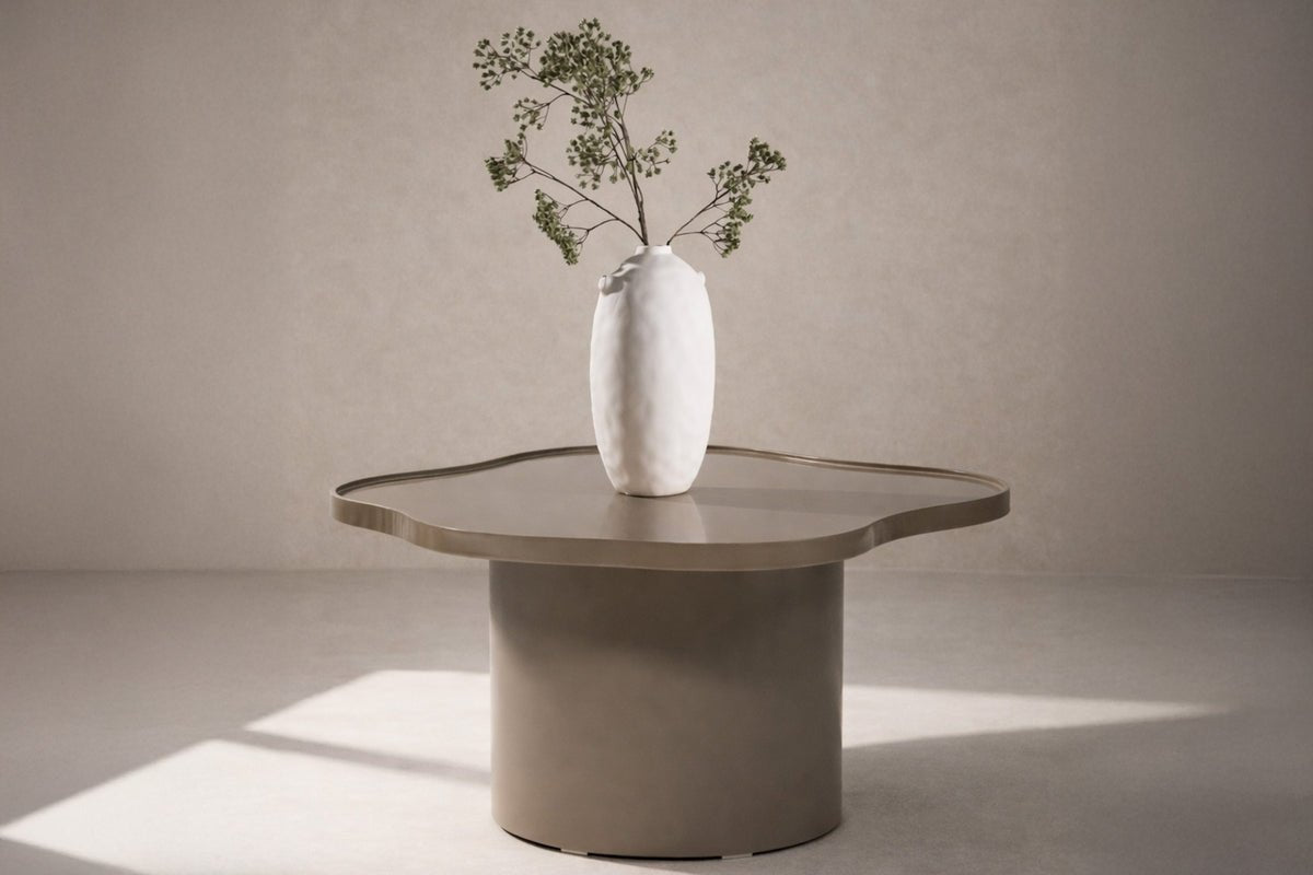 Konferenčný stolík Caron - v hnedej farbe s lesklým povrchom