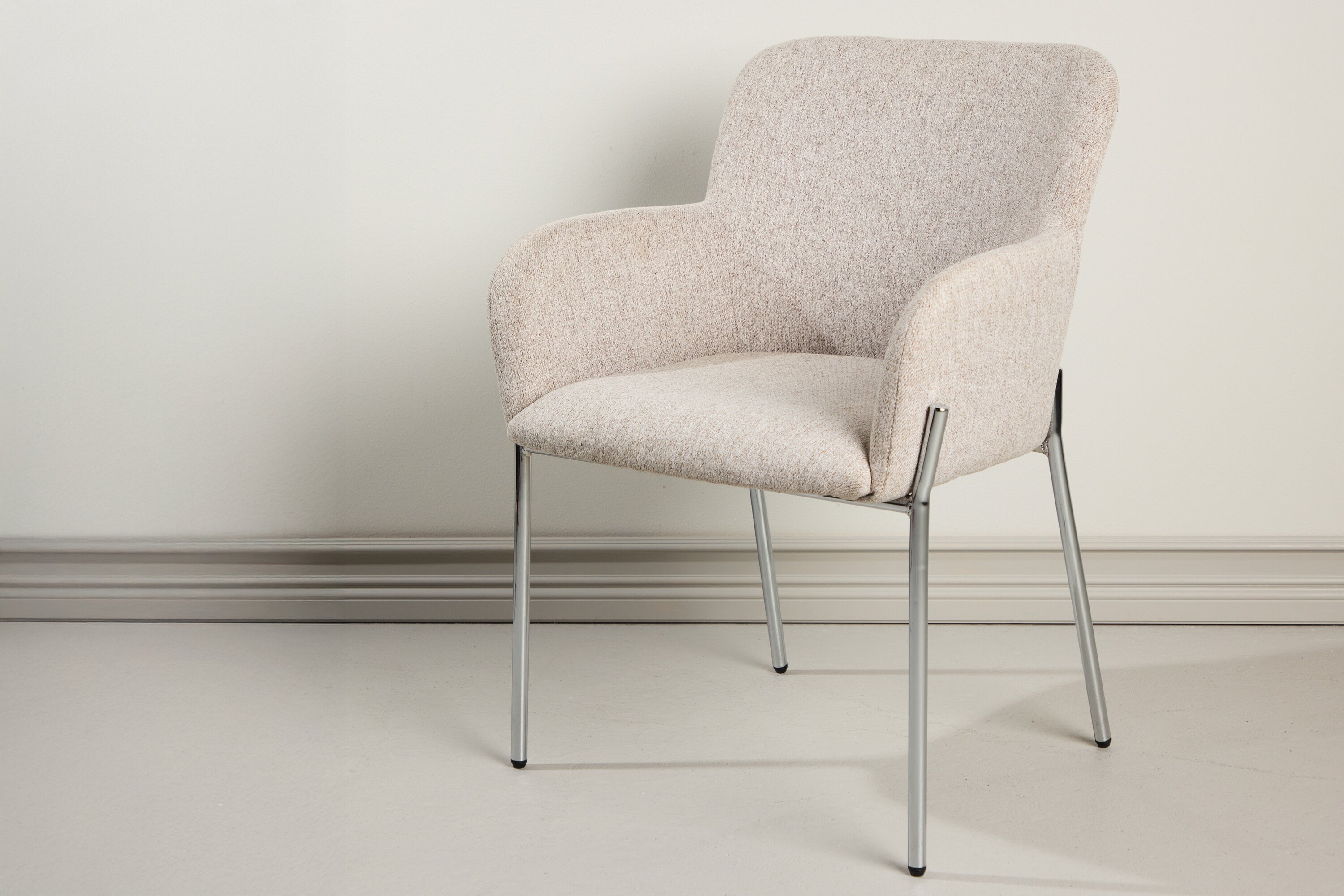 Stolička Helora v béžovej farbe z polyester-lanového materiálu