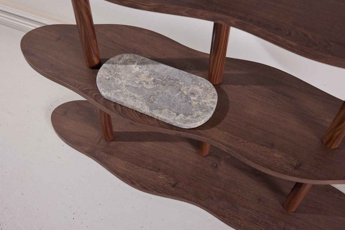 Regal Calvaro – stojací regál v moka farbe s vlnkovým dizajnom