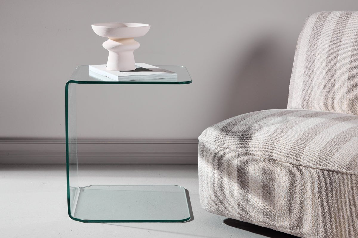 Prístavný stolík Vetro – 45 × 45 cm v čírom skle