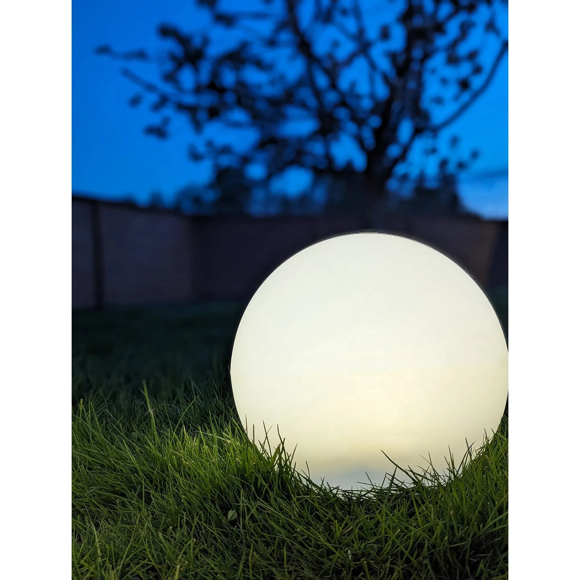 Solárna LED guľová lampa Lumina