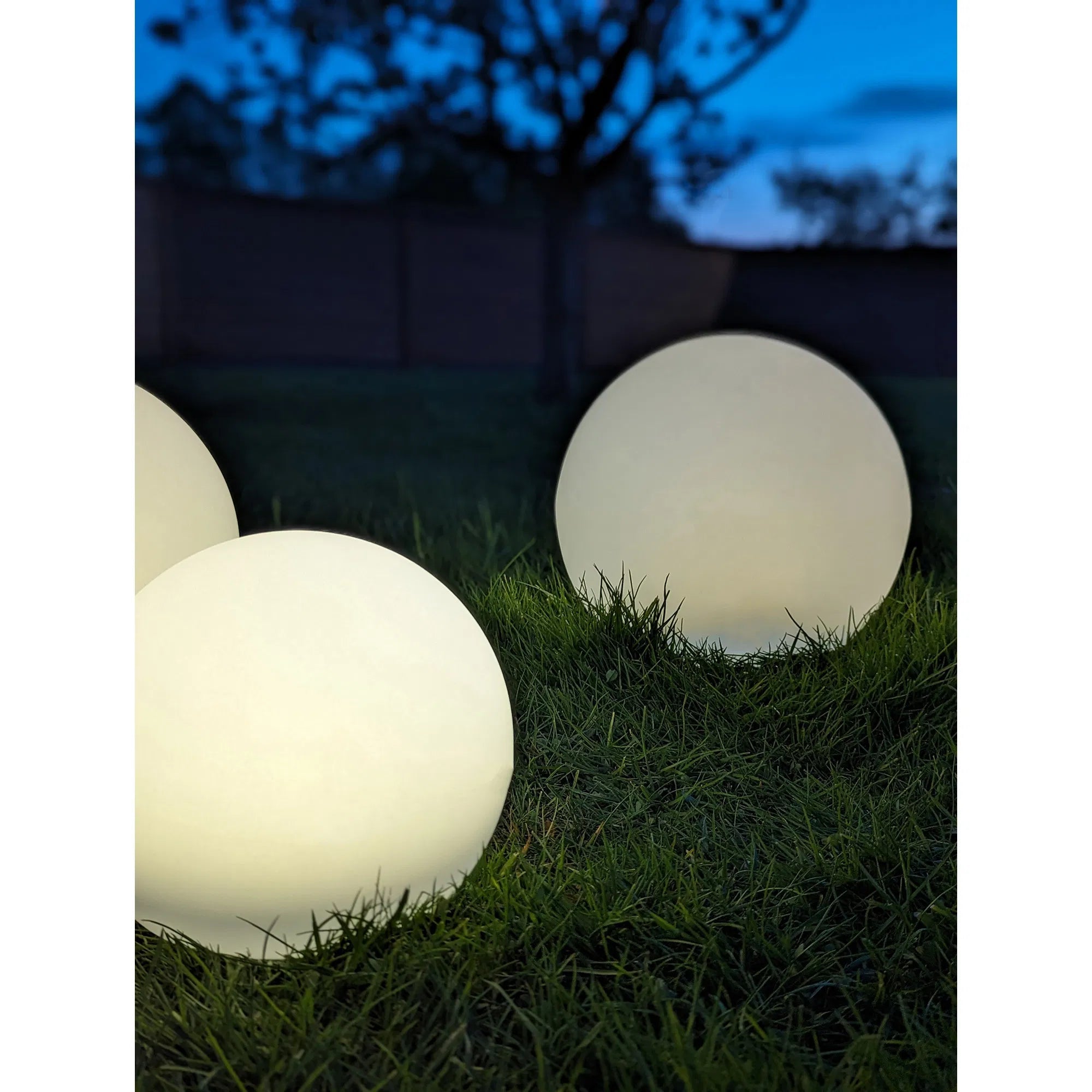 Solárna LED guľová lampa Lumina