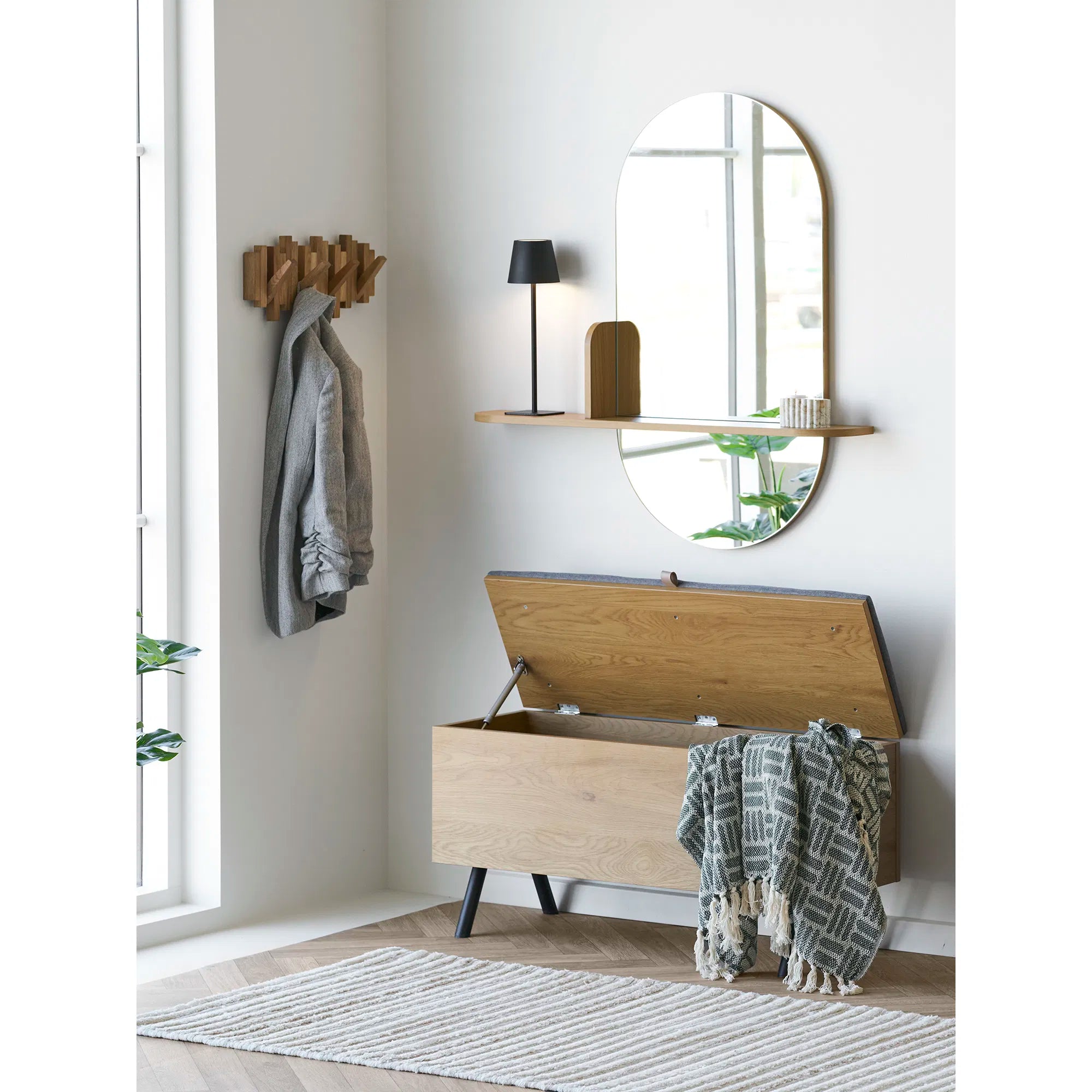 Stolná lampa „Lucardo“ – minimalistický dizajn