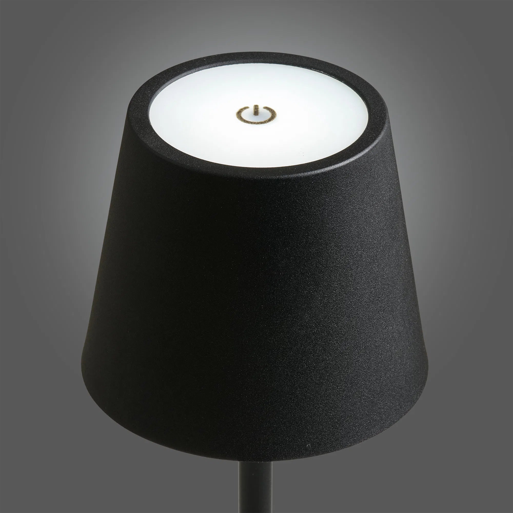 Stolná lampa „Lucardo“ – minimalistický dizajn