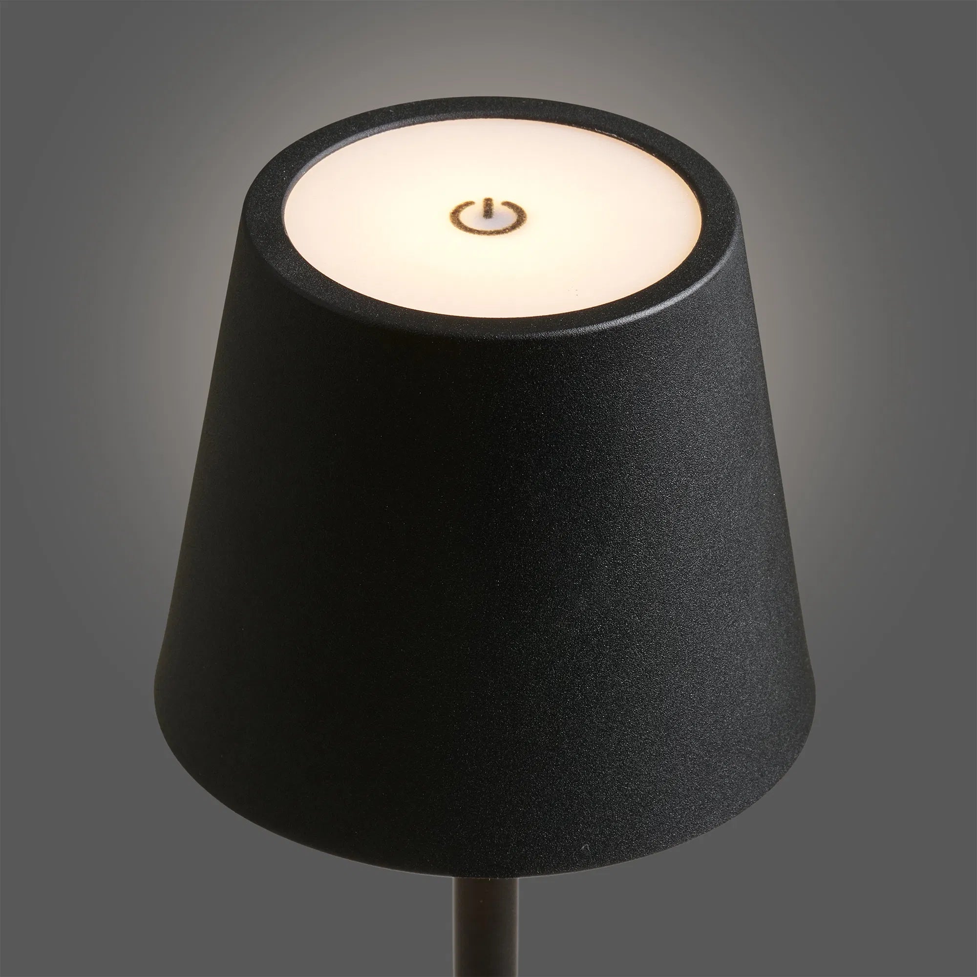 Stolná lampa „Lucardo“ – minimalistický dizajn
