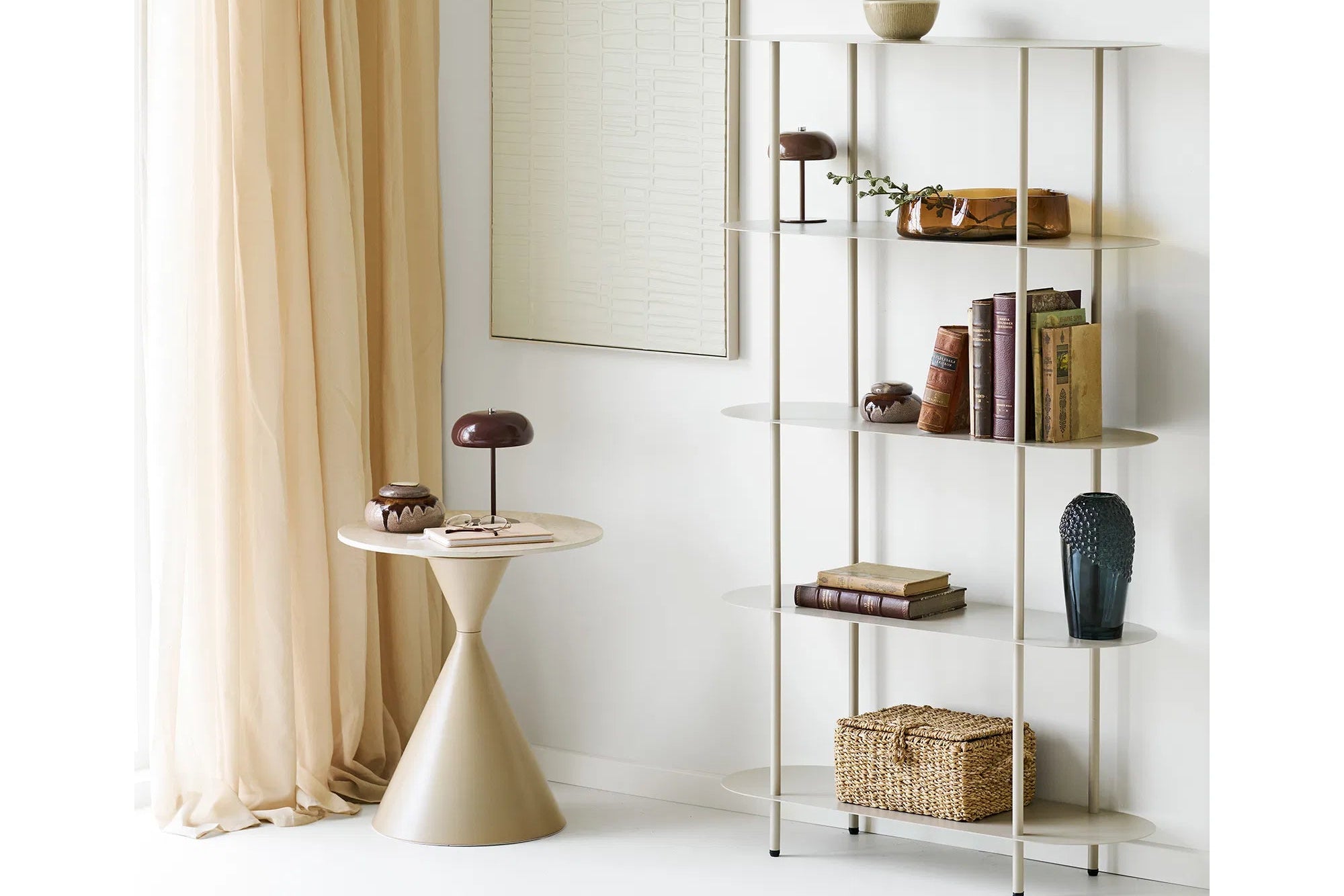 Stolná lampa Elviora - dizajnové svietidlo z kovu s LED