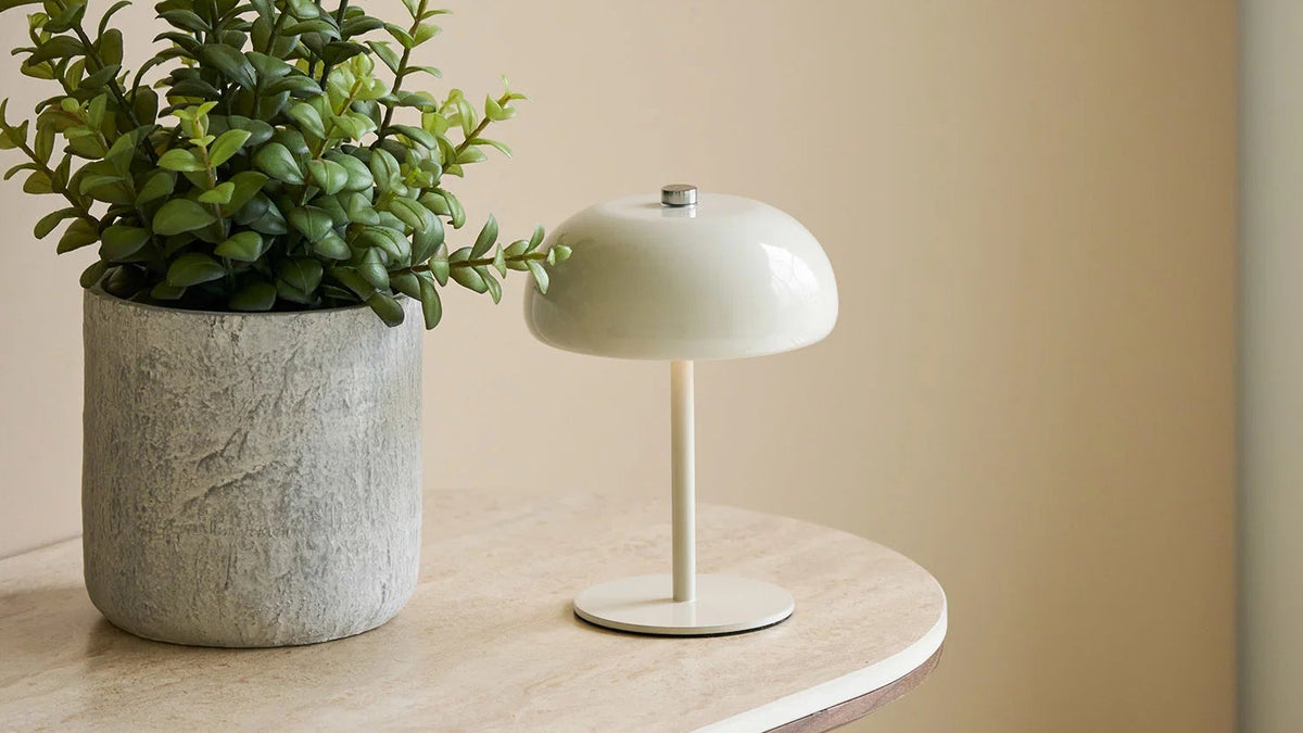 Stolová lampa France - nabíjateľná dostupná v 2 veľkostiach