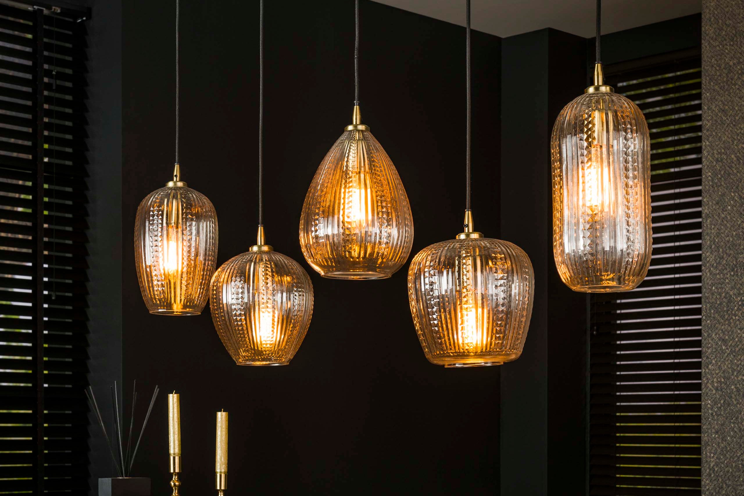 Pendelleuchte „Velutto“ – aus handgefertigtem Diamantglas mit 5 Leuchten