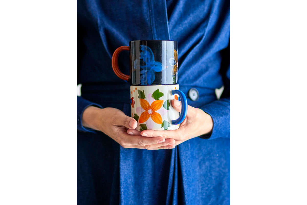 Súprava šálok Alina – Ručne maľované motívy v žiarivých farbách (sada 2 ks)